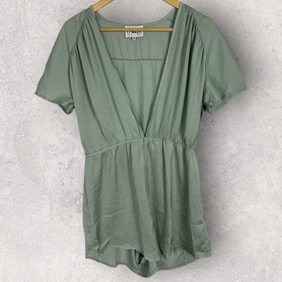 Saboskirt Sage Green Satin Short Sleeve Plunge V-Neck Romper Womens Medium Boho - Picture 3 of 11